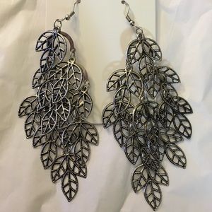 Long leaf earrings